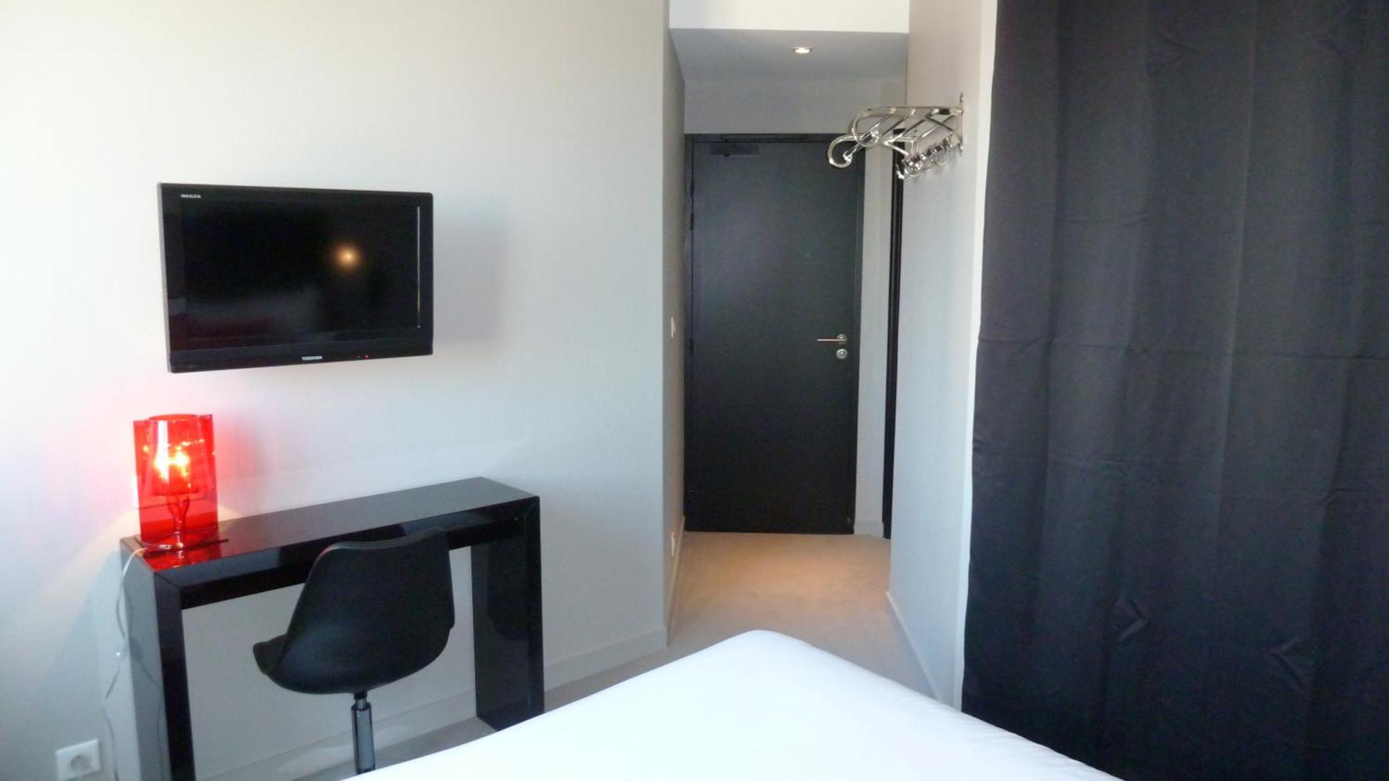 Astrid Hotel Ренн Екстер'єр фото