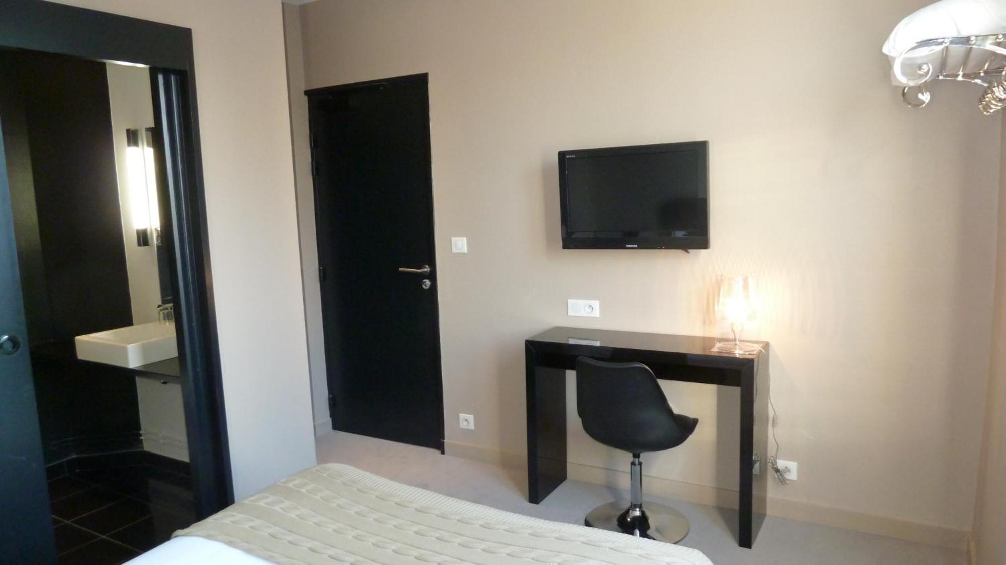 Astrid Hotel Ренн Екстер'єр фото